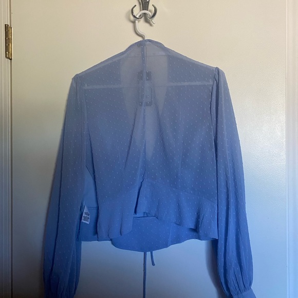 Dynamite - Baby Blue Long sleeve Peplum Top Size M - Picture 2 of 4